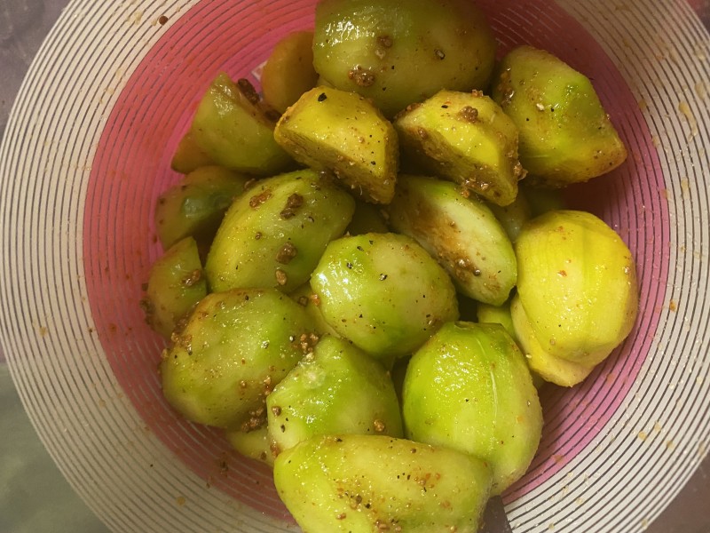 Tui hùn cóc ngâm, cóc lắc…<br />Cai mang chai rụ ra đây….