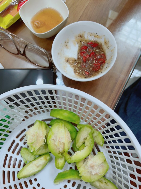 Aiiiiiiiii hùn mắm ruốc hong.!? Nhà iem hết ruốc rồi…
