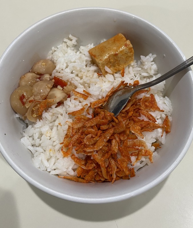 Gỡ gạc sau 2 cái sandwiches :)